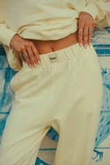 Spodnie balonowe COMFY FIT Butter Cream DSC04879.jpg